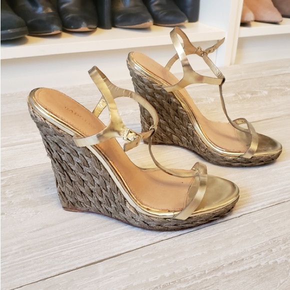 Badgley Mischka Shoes - Badgley Mischka 7.5 Gold T-Strap Sling-Back Buckle Jute Wedges Heels